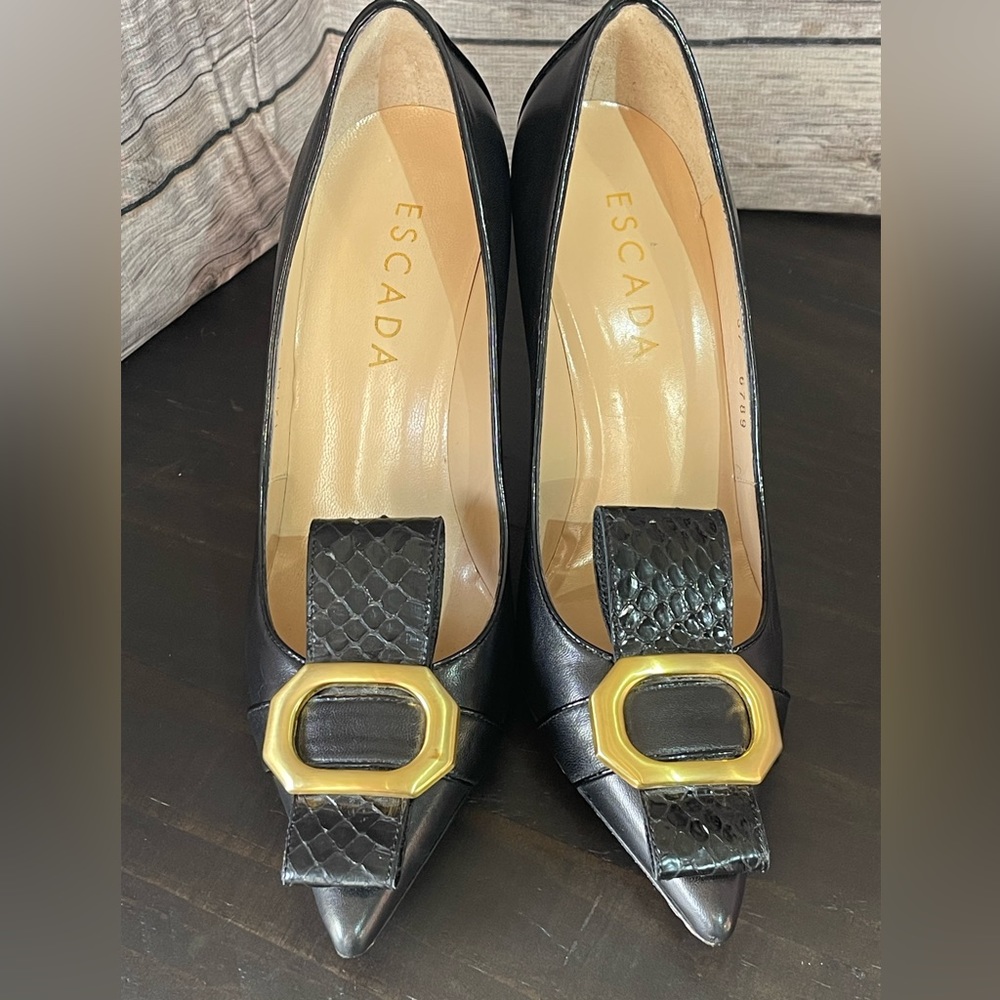 ESCADA HEELS SIZE 37